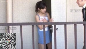经典补档：人妻平时有点神经大条，身材前凸后翘的竟然还穿的那么性感 惨遭猥亵