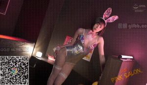 GIF剧情图解3出处，凉森玲梦的兔女郎制服，每个男的看了都想上去揉一揉吧