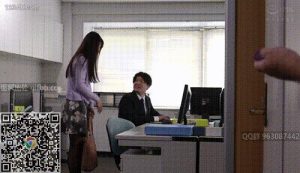 “老公加班的日子，变态公公总是舔遍我的全身让我疯狂” 已婚妇女与公公的偷情生活