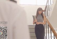 我的高中女老师,表面上是一位端庄淑女,其实是个痴女,特别喜欢勾引男同学-解解图解