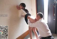 一对夫妇过著幸福的婚姻生活,然而丈夫每天晚上都会带他酒醉的上司来家里做客-解解图解